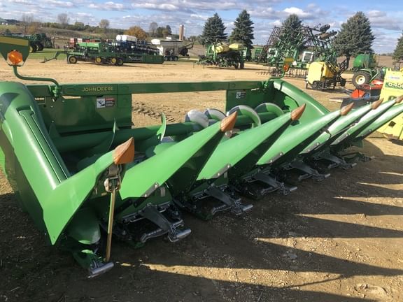 Main image John Deere 706C