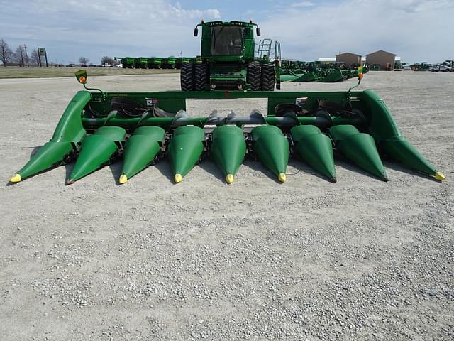 Image of John Deere 708C equipment image 1