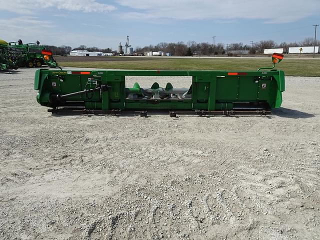 Image of John Deere 708C equipment image 4