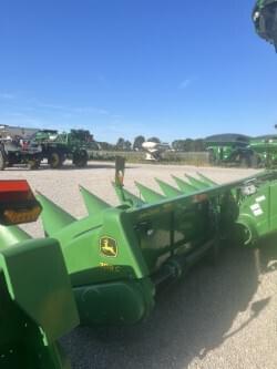 Image of John Deere 708C equipment image 3