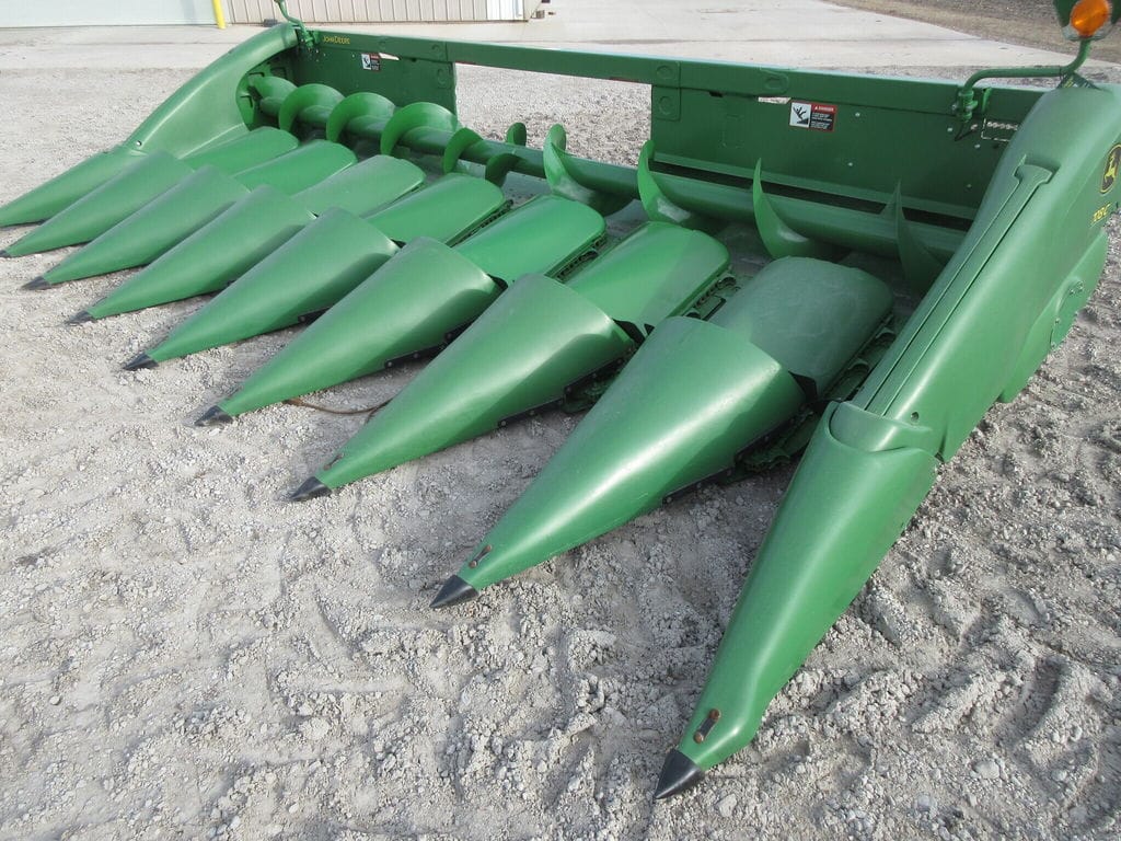 2018 John Deere 708C Equipment Image0