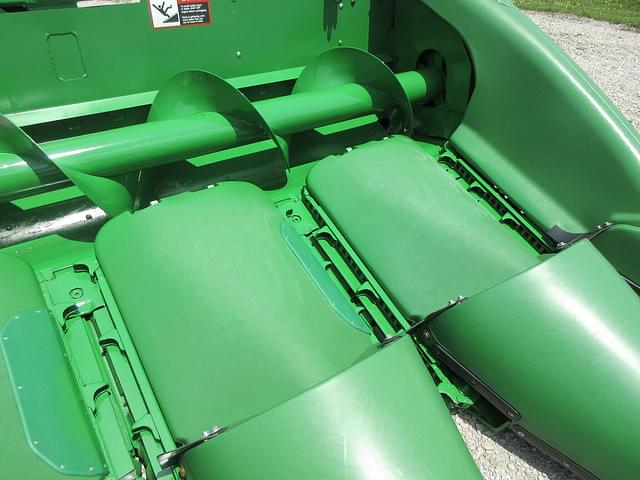 Image of John Deere 708C equipment image 4