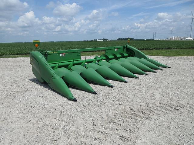 Image of John Deere 708C equipment image 2