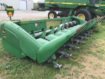 Main image John Deere 708C