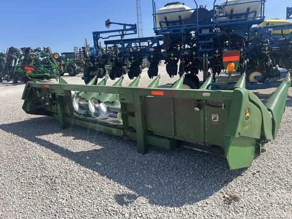 Image of John Deere 708C equipment image 2