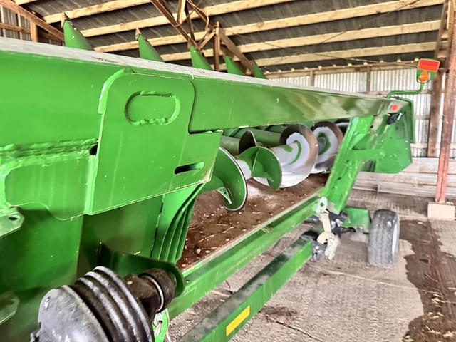 Image of John Deere 708C equipment image 3