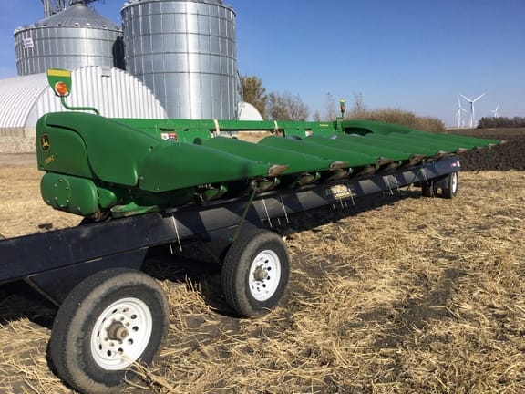 Main image John Deere 708C