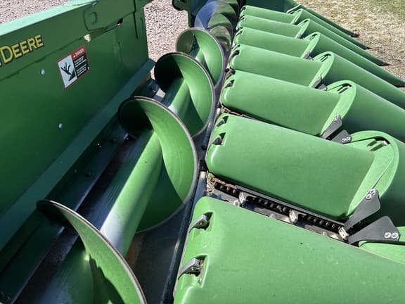 Image of John Deere 708C equipment image 4