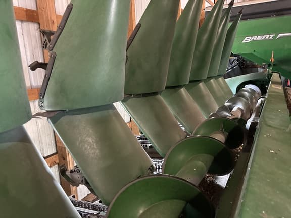 Image of John Deere 708C equipment image 2