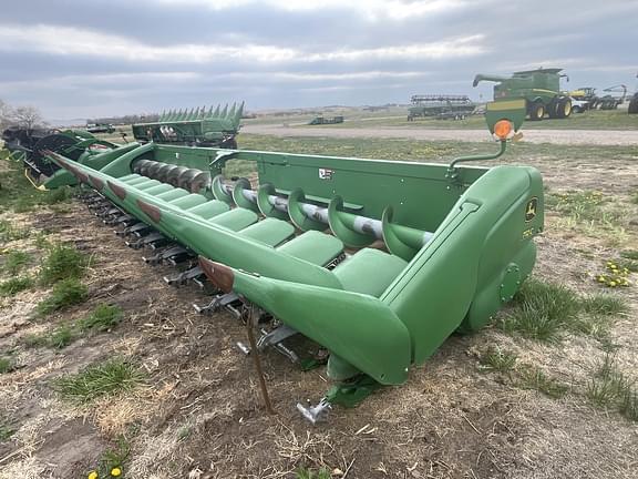 Image of John Deere 712C Primary image
