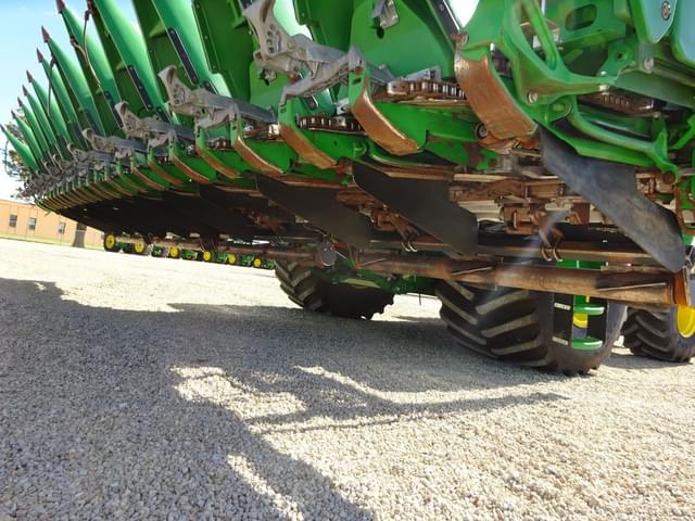 Image of John Deere 712C equipment image 4