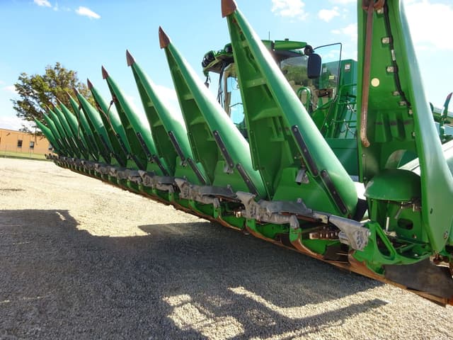 Image of John Deere 712C equipment image 4