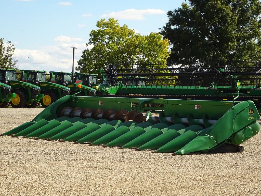 2018 John Deere 712C Equipment Image0