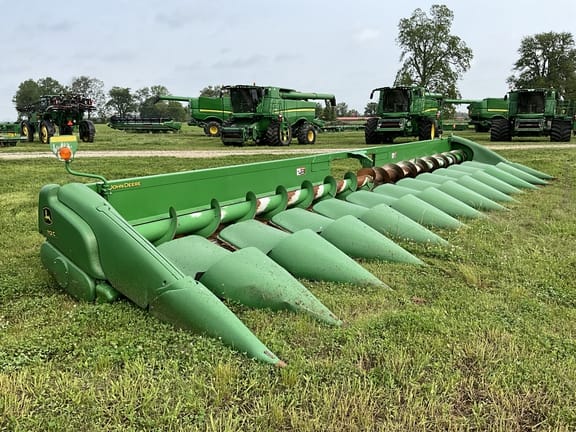 2018 John Deere 712C Equipment Image0