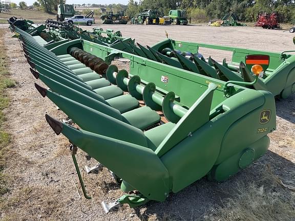 Image of John Deere 712C equipment image 1