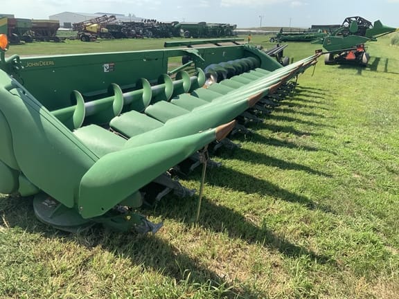 Main image John Deere 712C