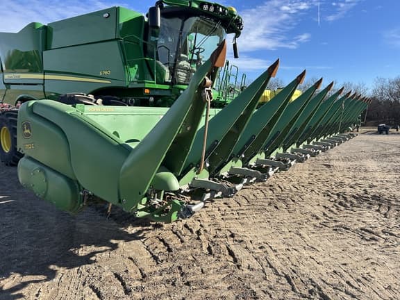 Image of John Deere 712C equipment image 3