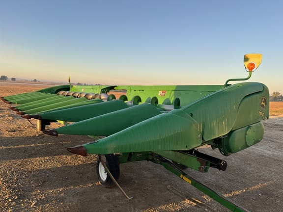 2018 John Deere 712C Equipment Image0