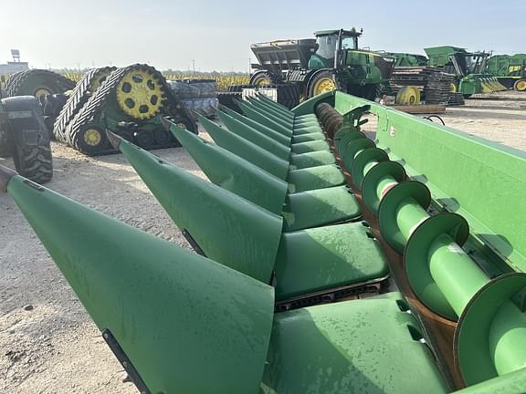 Image of John Deere 712C equipment image 4
