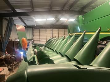 Main image John Deere 712C