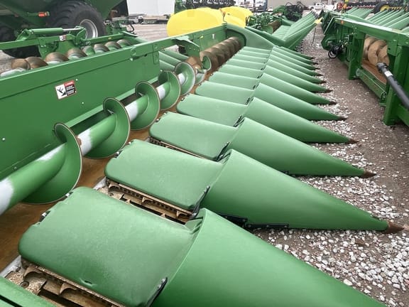 2018 John Deere 712C Equipment Image0