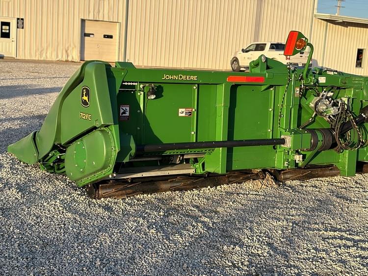 2018 John Deere 712FC Equipment Image0