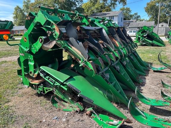 Image of John Deere 712FC equipment image 1
