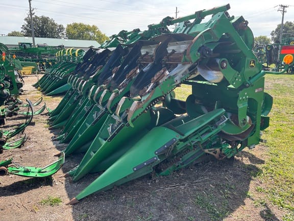 2018 John Deere 712FC Equipment Image0