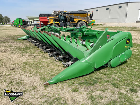 Main image John Deere 712FC