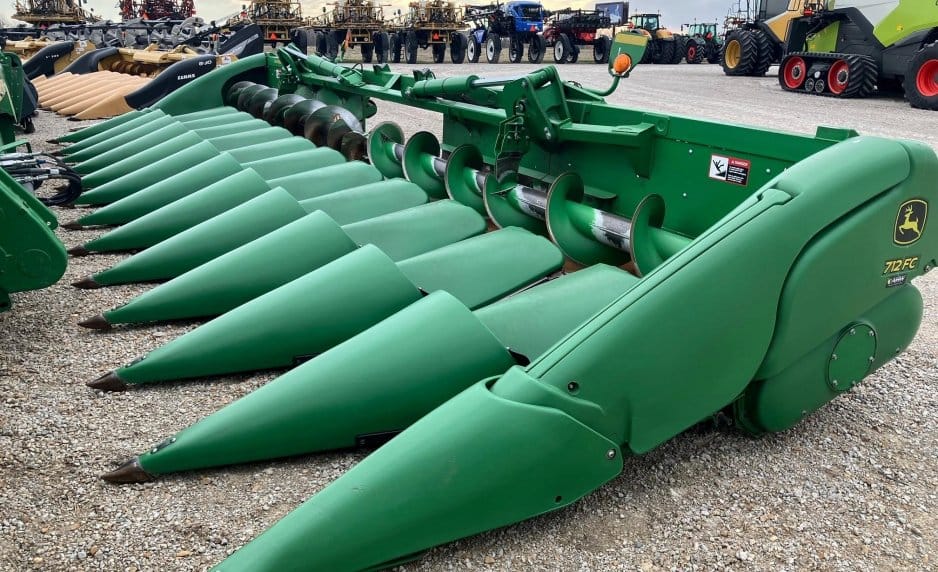 2018 John Deere 712FC Equipment Image0