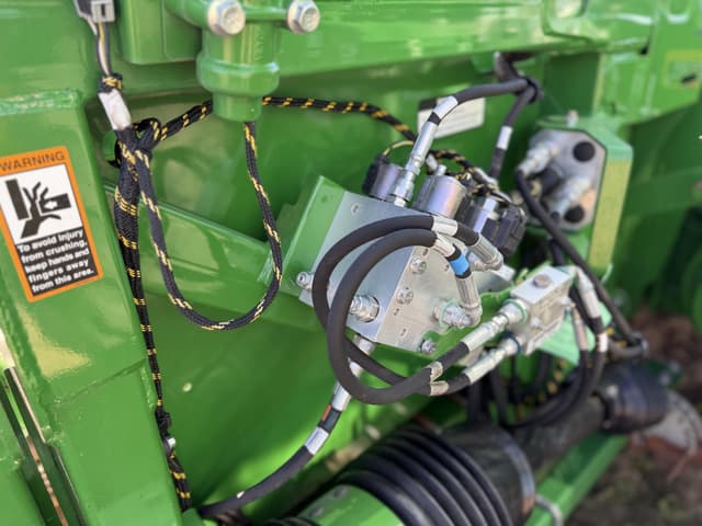 Image of John Deere 712FC equipment image 4