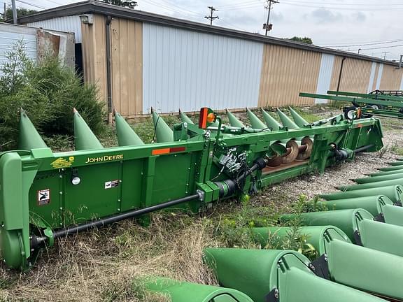 Image of John Deere 712FC equipment image 1
