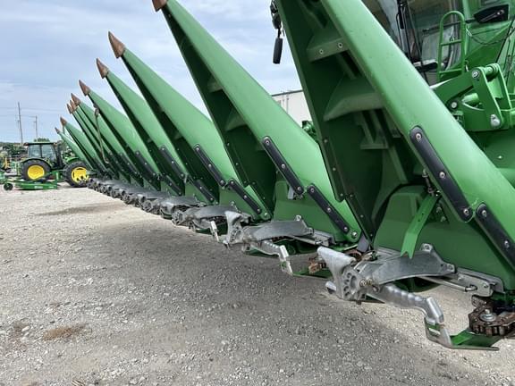 Image of John Deere 712FC equipment image 2