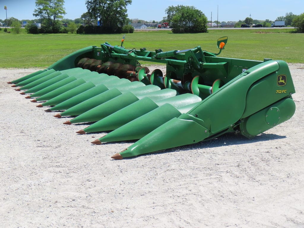 2018 John Deere 712FC Equipment Image0
