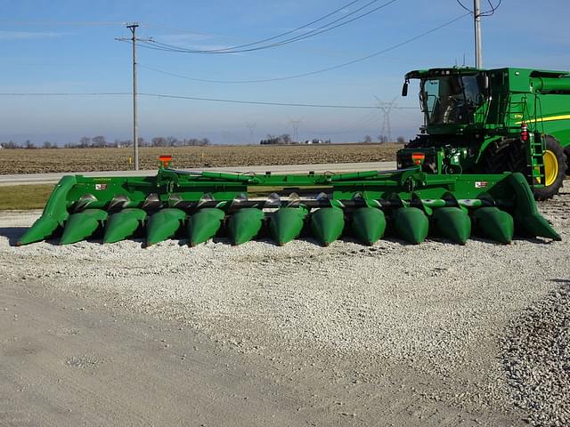 Image of John Deere 712FC equipment image 1