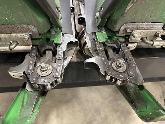 Image of John Deere 712FC equipment image 4