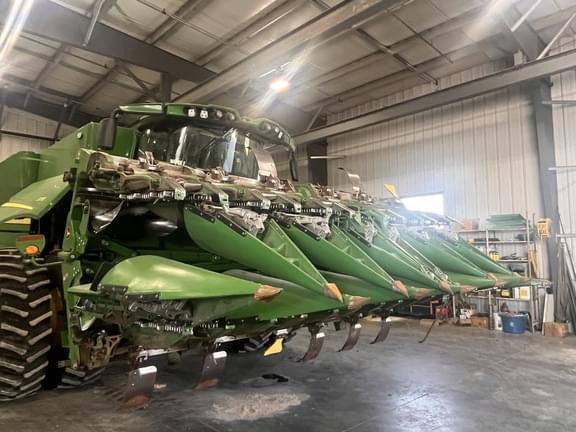 Image of John Deere 712FC Primary Image