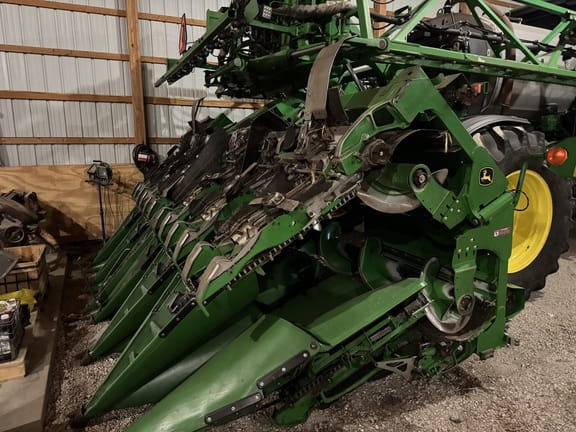 2018 John Deere 712FC Equipment Image0