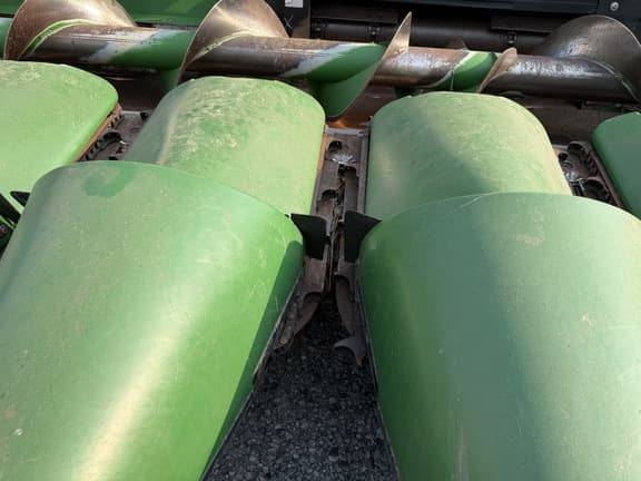 Image of John Deere 712FC equipment image 4