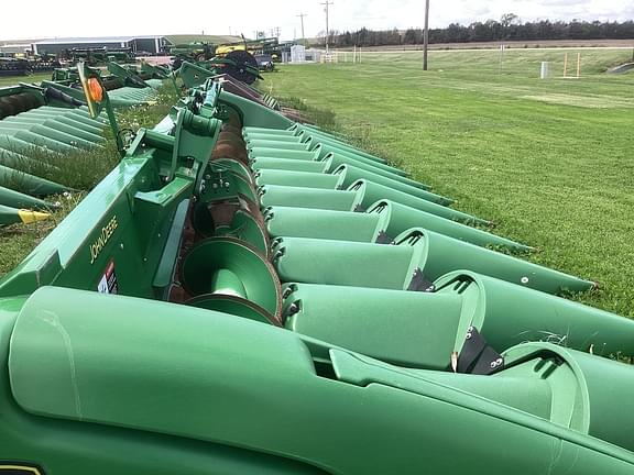 Image of John Deere 712FC equipment image 3