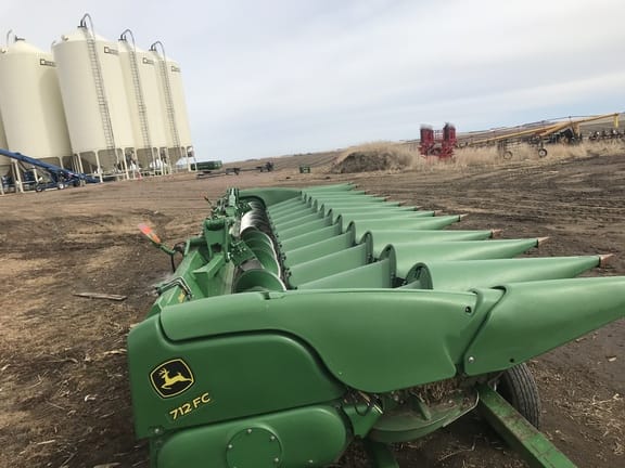 Main image John Deere 712C