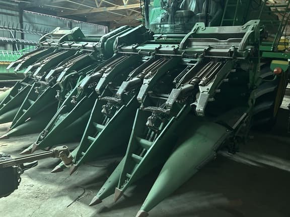 Image of John Deere 712FC equipment image 2