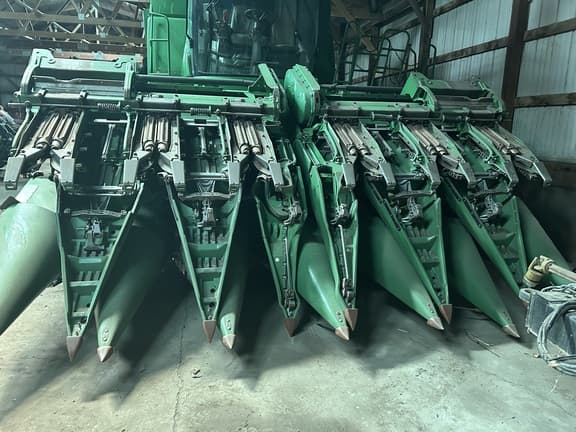 Image of John Deere 712FC equipment image 3