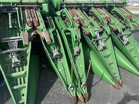 Image of John Deere 712FC equipment image 2