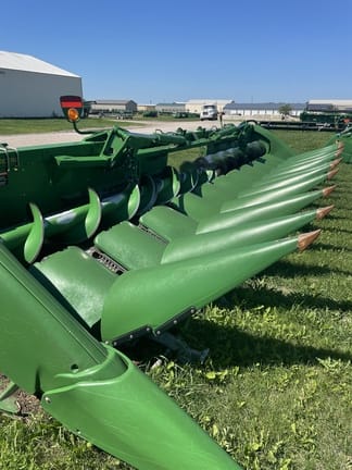 Main image John Deere 712C