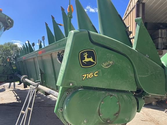 Image of John Deere 716C equipment image 2