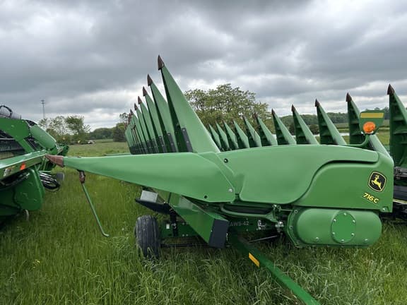Image of John Deere 716C Primary image