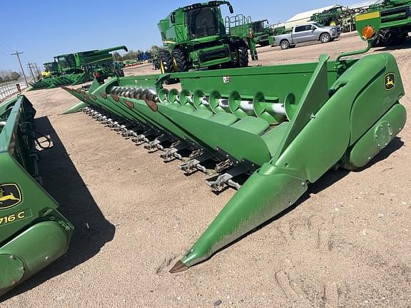 Image of John Deere 716C equipment image 1