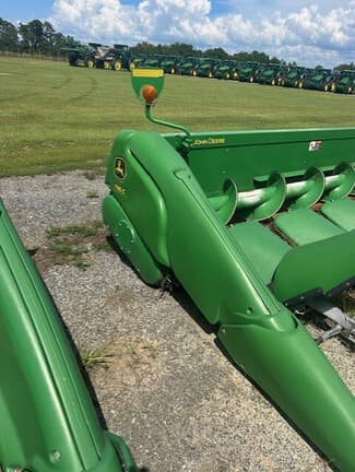 Image of John Deere 716C equipment image 3