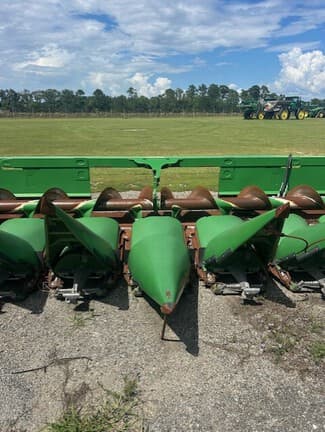 Image of John Deere 716C equipment image 2